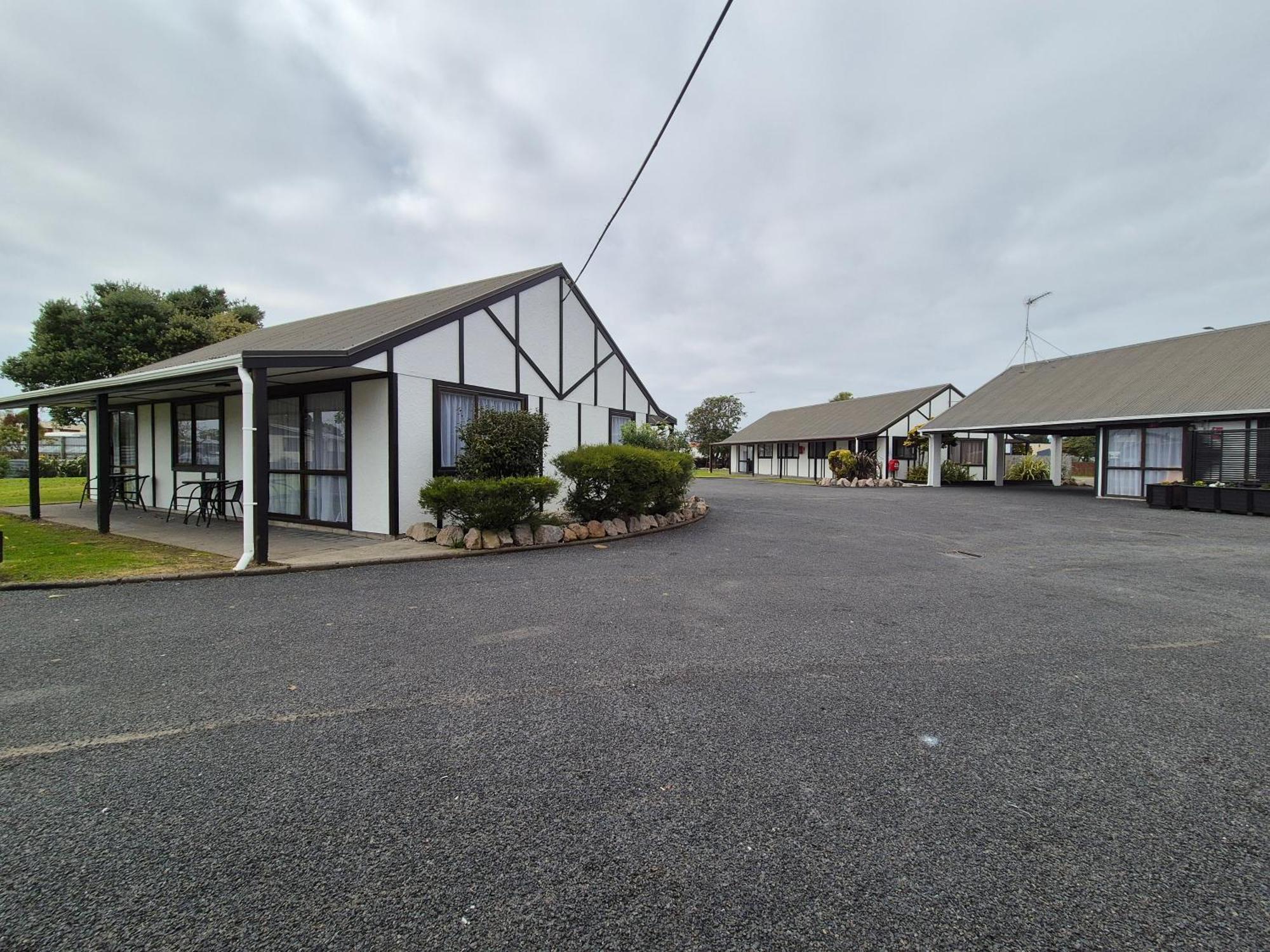 أوبوتيكى Magnolia Court Motel المظهر الخارجي الصورة